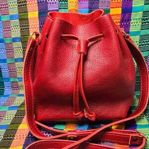 🌶️Small Bucket Bag in Chili Red Leather🌶️